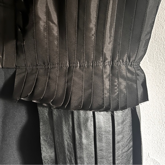 XSOLDX Stunning Derek Lam pleated leather LBD - Picture 6 of 11